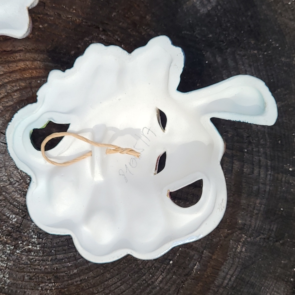 New Decorative Masks - Picture 10 of 11